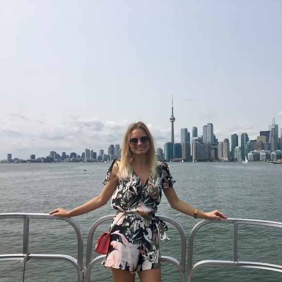 Club Monaco Ionita Floral Ruffle Romper Green White 00/XXS - Picture 3 of 4